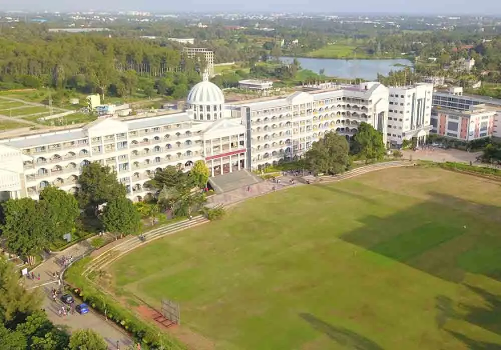 Campus - Photo 5