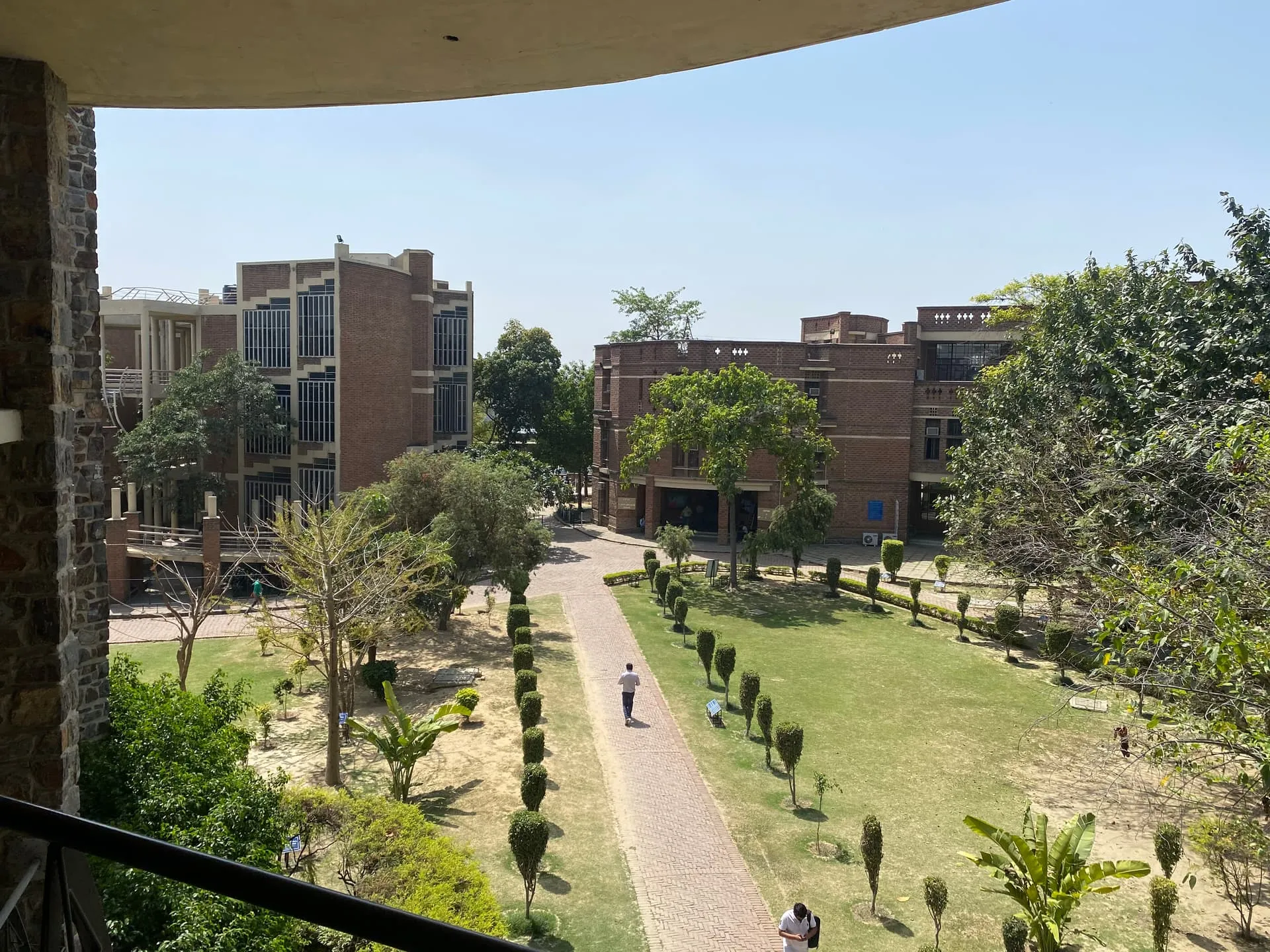 Campus & infrastructure - Photo 14