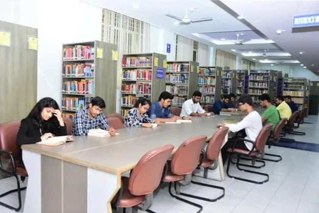 Lab, Library & academic facilities - Photo 8