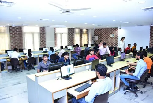 Lab, Library & academic facilities - Photo 7