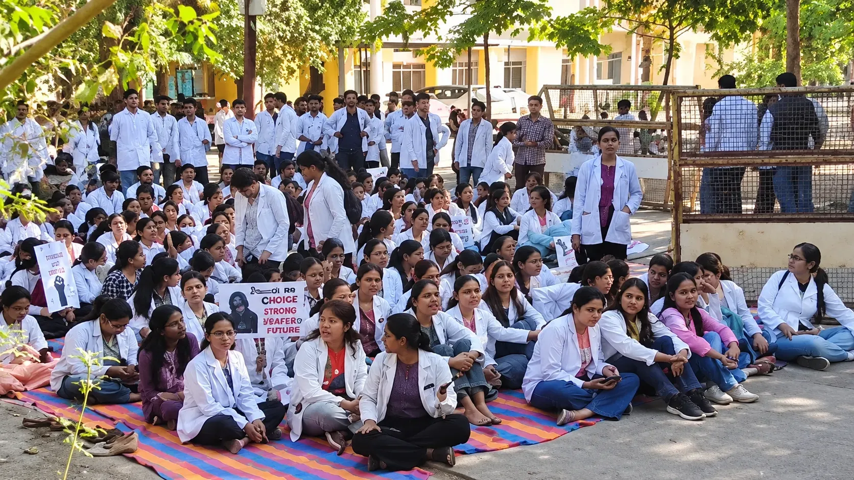 Ayurveda Students in Ujjain Lock College Gates Demanding Equal Stipend with MBBS Interns