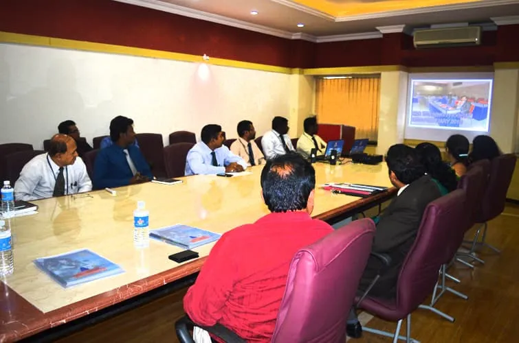 Lab, Library & academic facilities - Photo 4