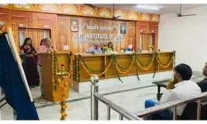Orientation - Photo 2