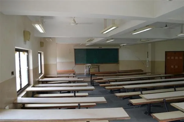 Lab, Library & Academic Facilities - Photo 1