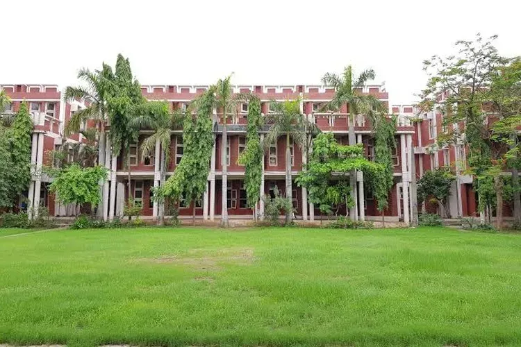 Sarvajanik University