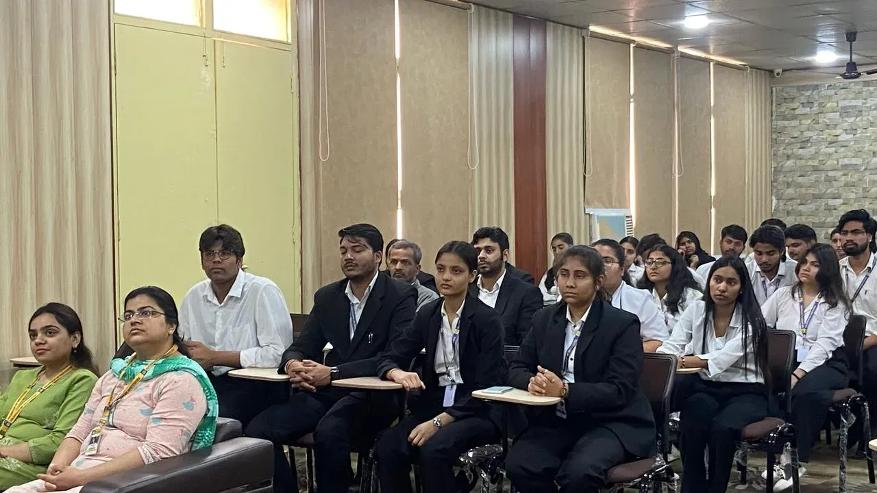 Guest Lecture - Photo 4
