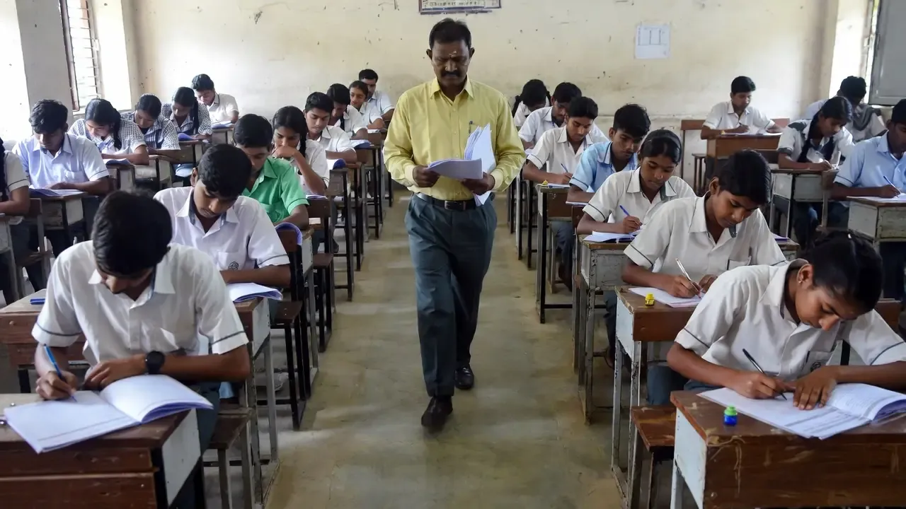 Kal Se Board Exam — Paper Kaise Attempt Kare?
